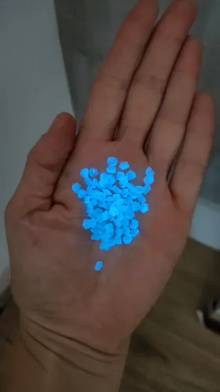 Piedras decorativas luminiscentes