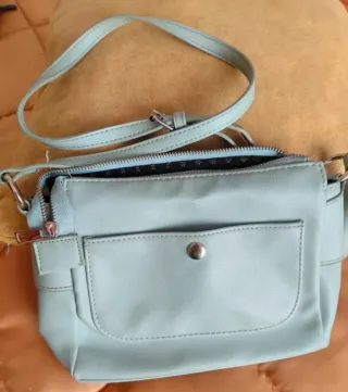 3 BOLSOS VARIADOS(AMICHI, CESTO Y FIESTA).
