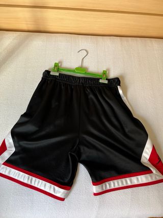 Pantalón corto Jordan Negro y Rojo