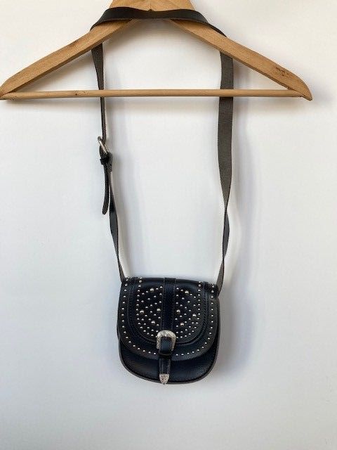Bolso negro niña Zara tachas