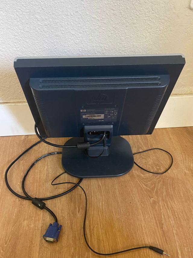 Schermo monitor HP Pavilion f1523