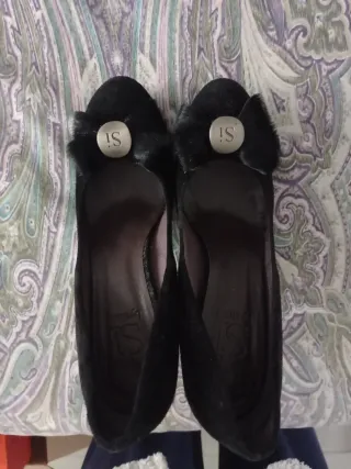 Zapatos de tacón negros Si talla 40