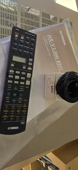 Amplificador Yamaha RX-V1200 RDS