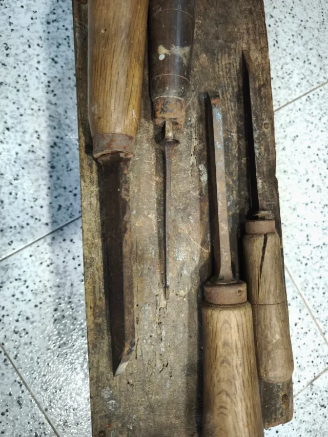 Herramientas de carpintería antiguas