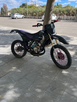 se vende suzuki rmx o se cambia por moto de cross