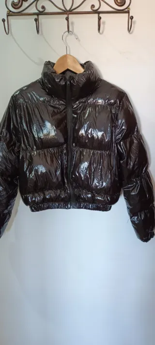 Plumas/Chaqueta acolchada brillante Shein impecabl