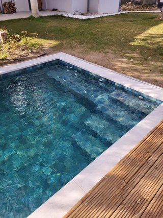 Construcción escalera de Obra Piscina COMUNITARIA