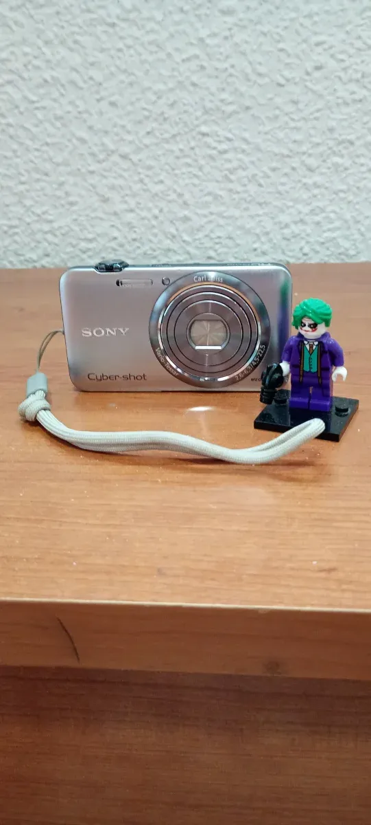 Cámara Sony Cyber-shot DSC-WX7 Plata