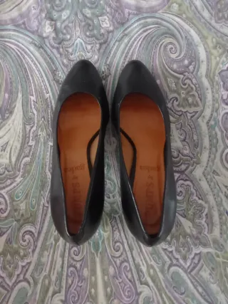 Zapatos de tacón de piel negros Talla 40