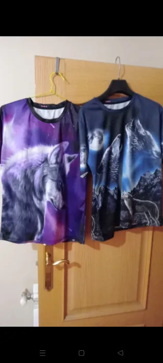 Camisetas con estampado de lobos