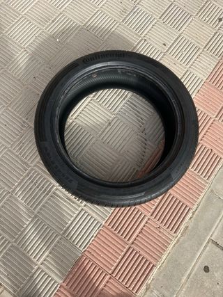 vendo dos neumáticos en buen estado continental
