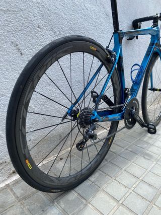 Bicicleta de carretera berria