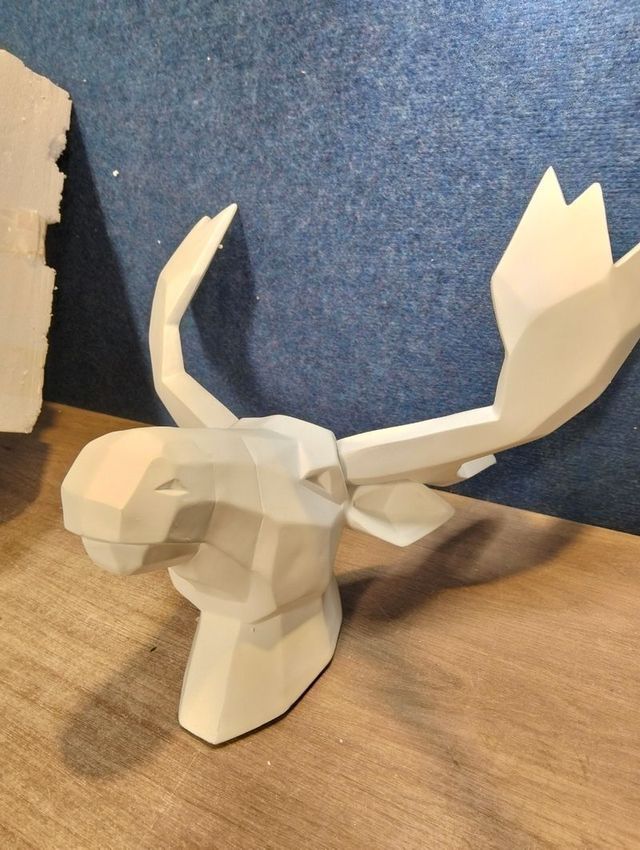 Figura Figura Cabeza de Reno Kuatéh