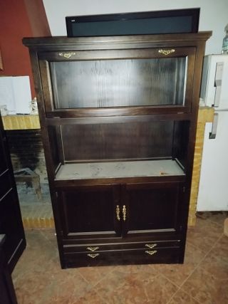 Mueble de salón madera y cristal