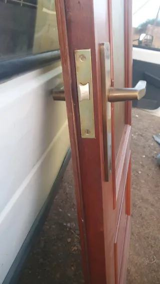 Puertas Dobles Madera con Cristal