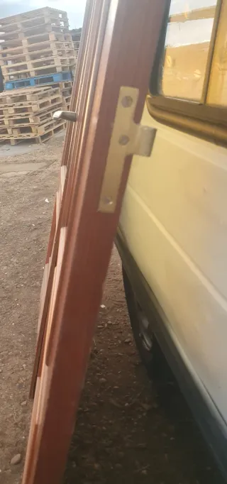 Puertas Dobles Madera con Cristal