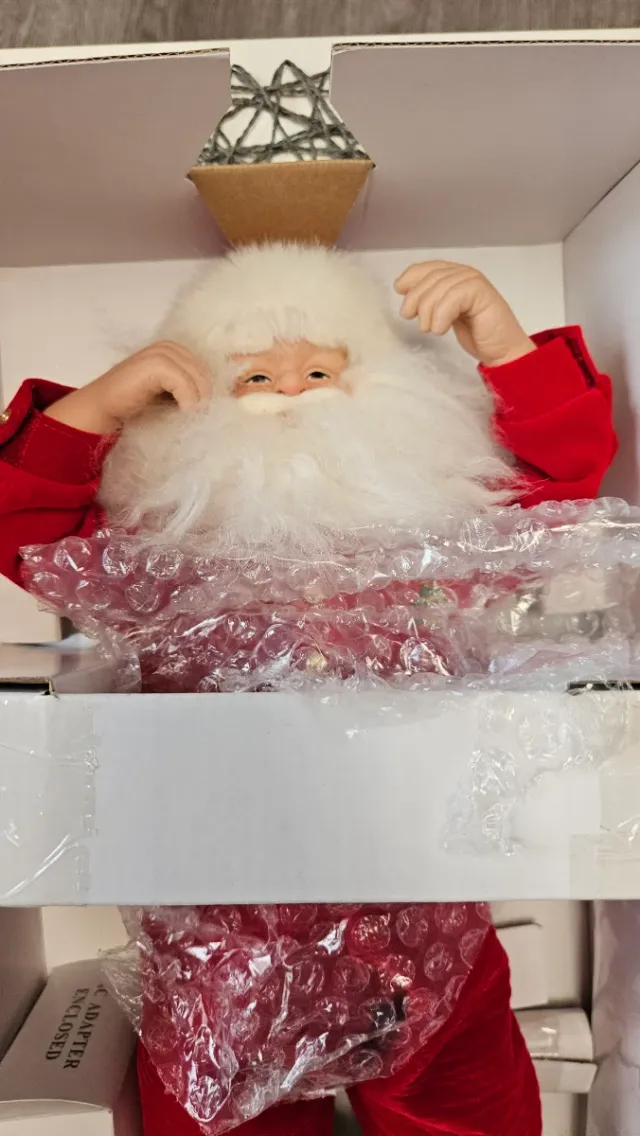 Papá Noel Bailarín con Música Navideña