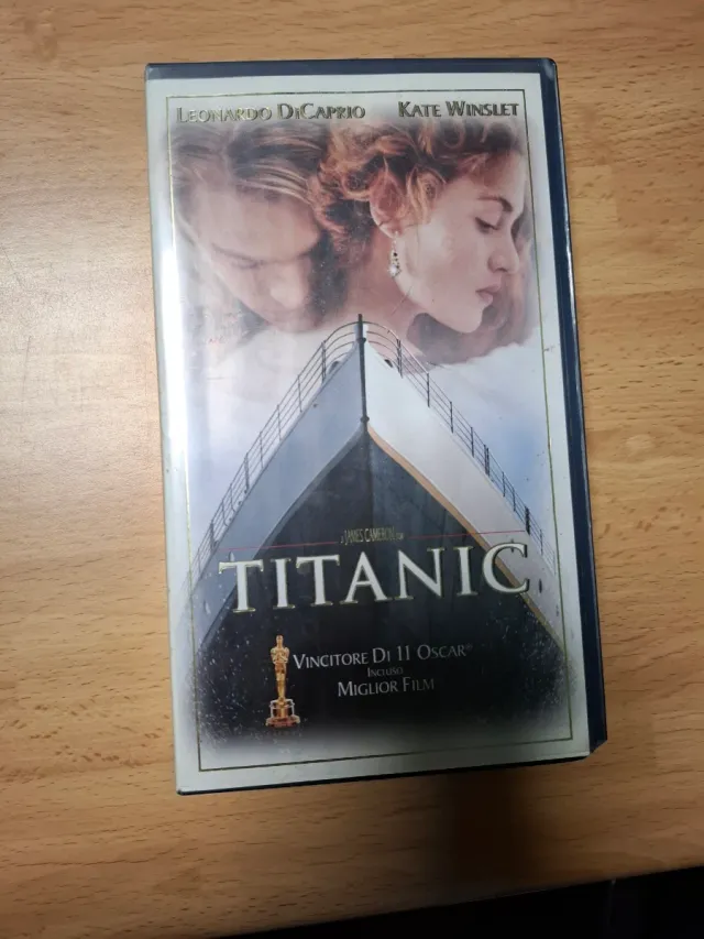 Custodia originale VHS Titanic