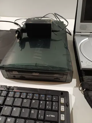 Pack DVD Portátil, Lector Tarjetas y Teclado