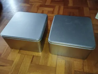 Cajas metálicas plateadas (2 unidades)