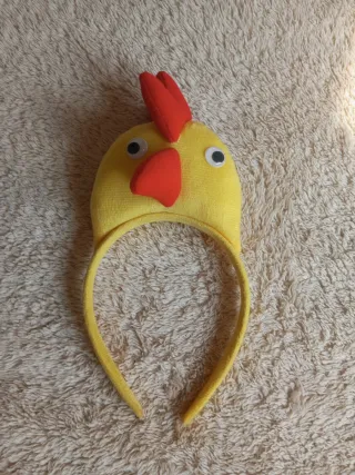 Diadema de pollo amarilla