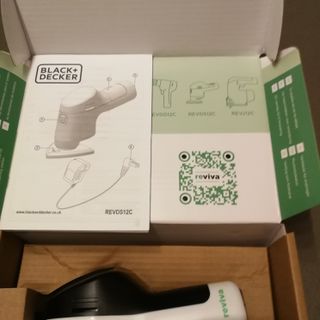 2 Máquinas Black+Decker Reviva