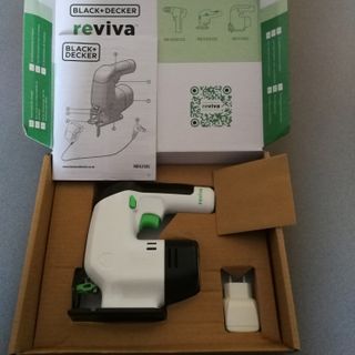 2 Máquinas Black+Decker Reviva