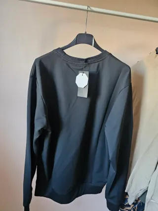 Sudadera negra hombre