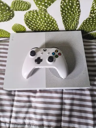 Xbox One S da 1 TB con controller