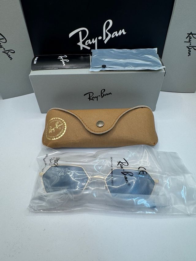 Occhiali da sole Ray-Ban Yevi Light Gold RB3728