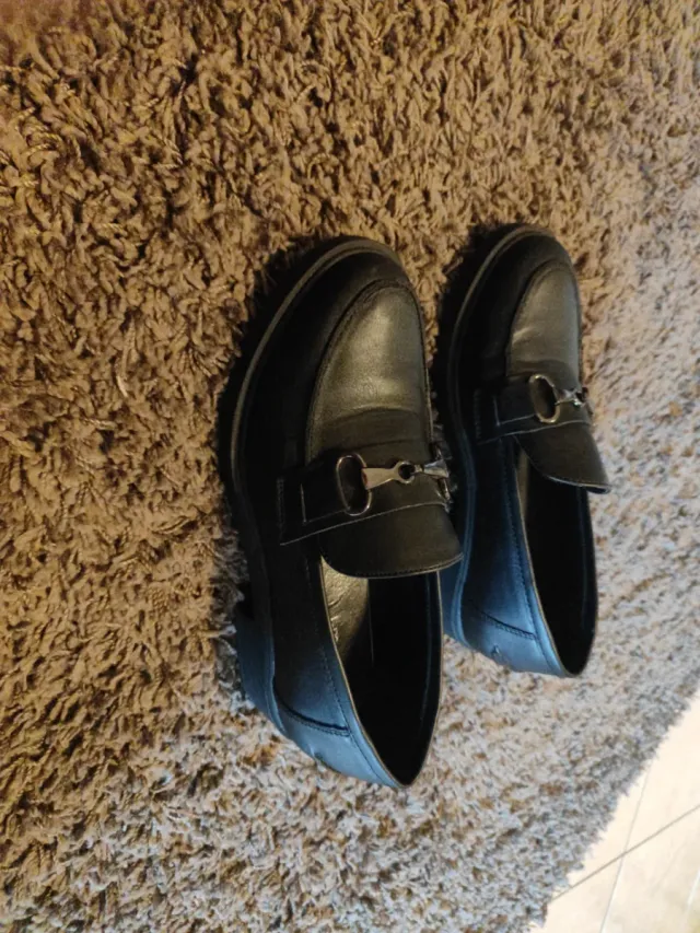 Mocassini neri eleganti