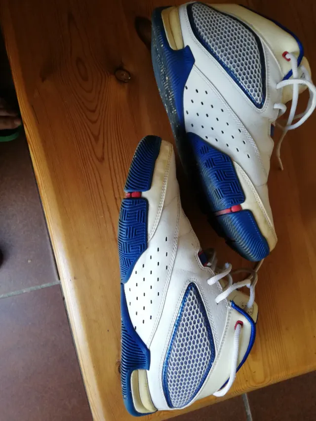 Botas Adidas NBA Vintage Talla 42