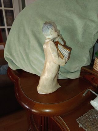 Angelote librero figura decorativa