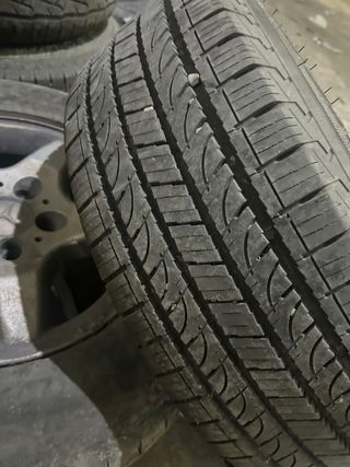 Llantas Mercedes ML 16 Yokohama