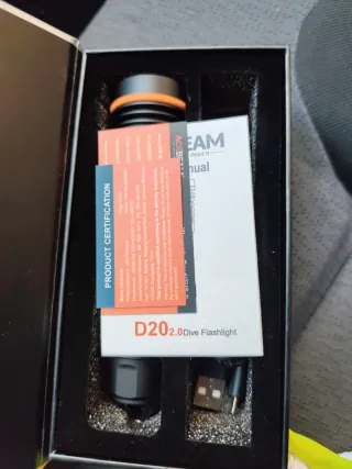 Linterna de buceo ACEBEAM D20 2.0