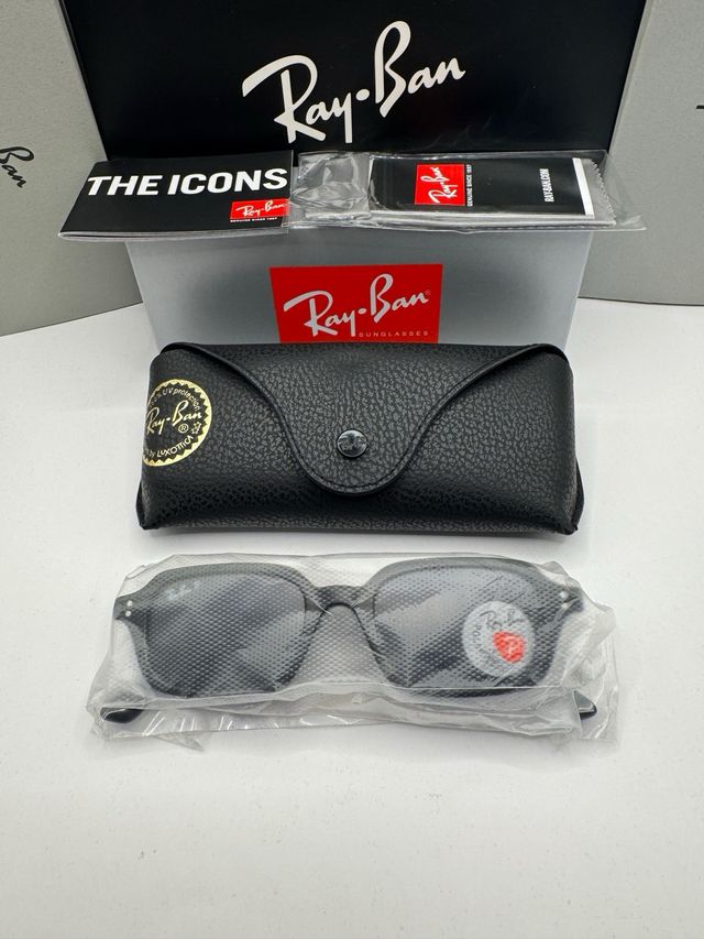 Ray-Ban Zuri Black rb4455 Occhiai da sole Nuovi
 