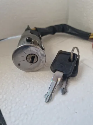 Bombín de encendido Renault.