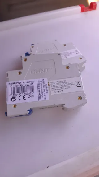 Interruptor Automático CHNT 1P+N 16A