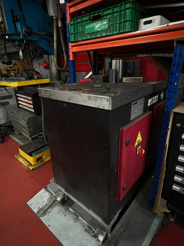Prensa Plegadora PP200 CNC 400V
