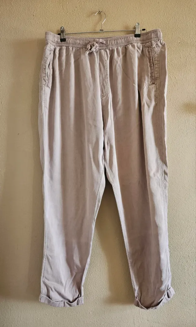 Pantalones beige