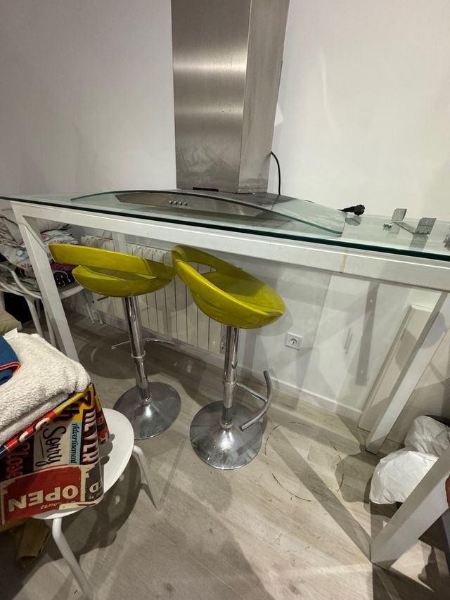 Mesa alta cocina cristal y metal