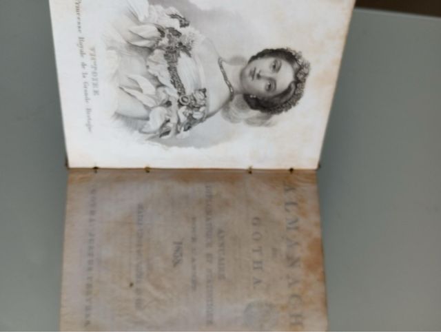 Almanacco di Gotha 1858. Un vecchio libro.