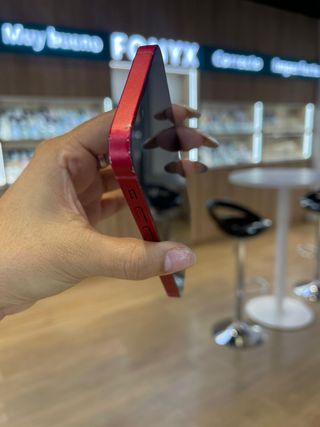 iPhone 13 mini rosso da 128 GB