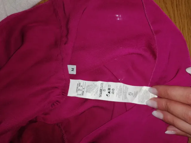 T-shirt Intimissimi con pizzo rosa