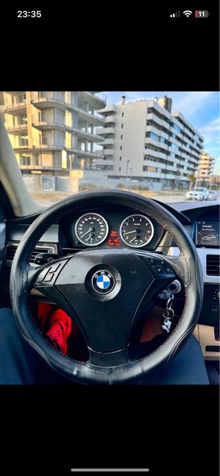BMW 520i