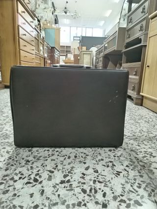 MALETÍN DE CUERO MARRÓN