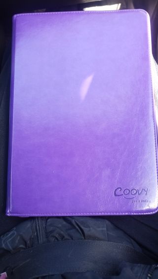 Funda morada para tablet