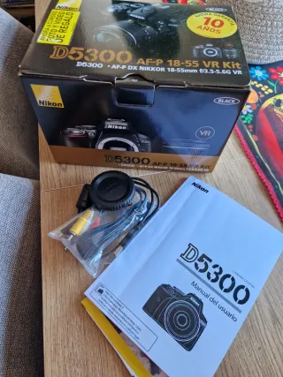 Cámara Réflex Nikon D5300 + accesorios