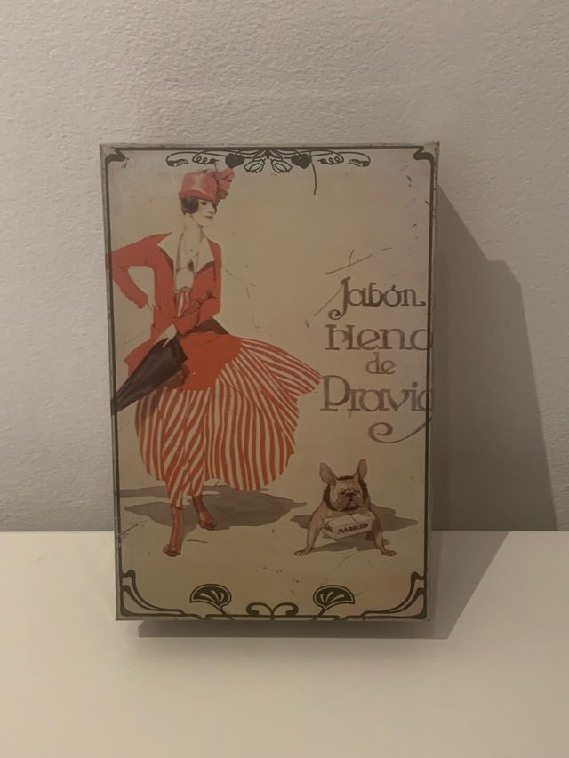 Caja Metálica Jabón Heno de Pravia - años 80