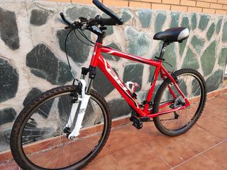 Bicicleta BH Aluminio Roja